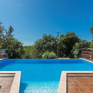https://apartment-kata-with-private-pool.in-istria.net
