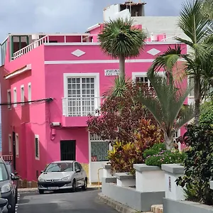 https://casa-el-adina-puerto-de-la-cruz-tenerife.in-canary-islands.com